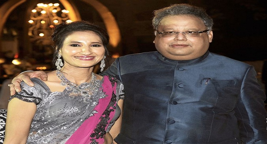 rakesh jhunjhunwala with wife