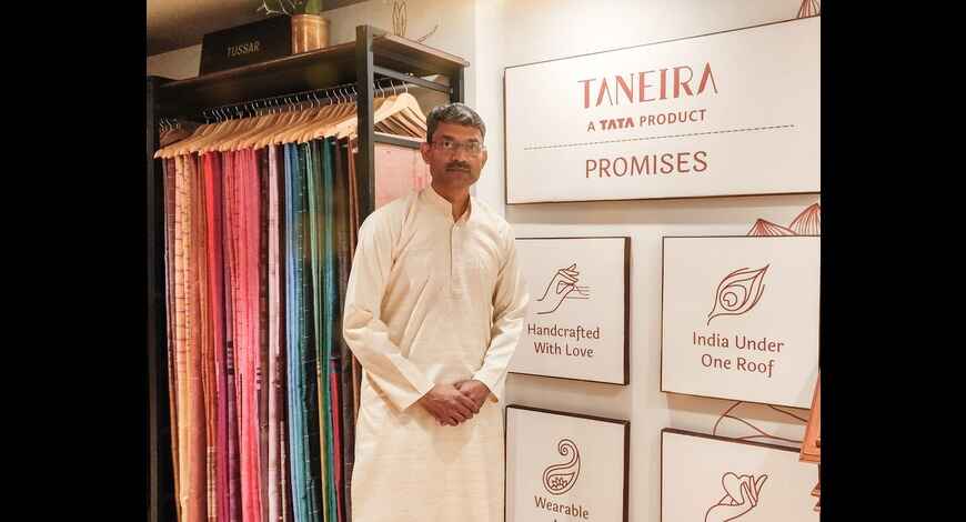 Ambuj Narayan in Taneira Store